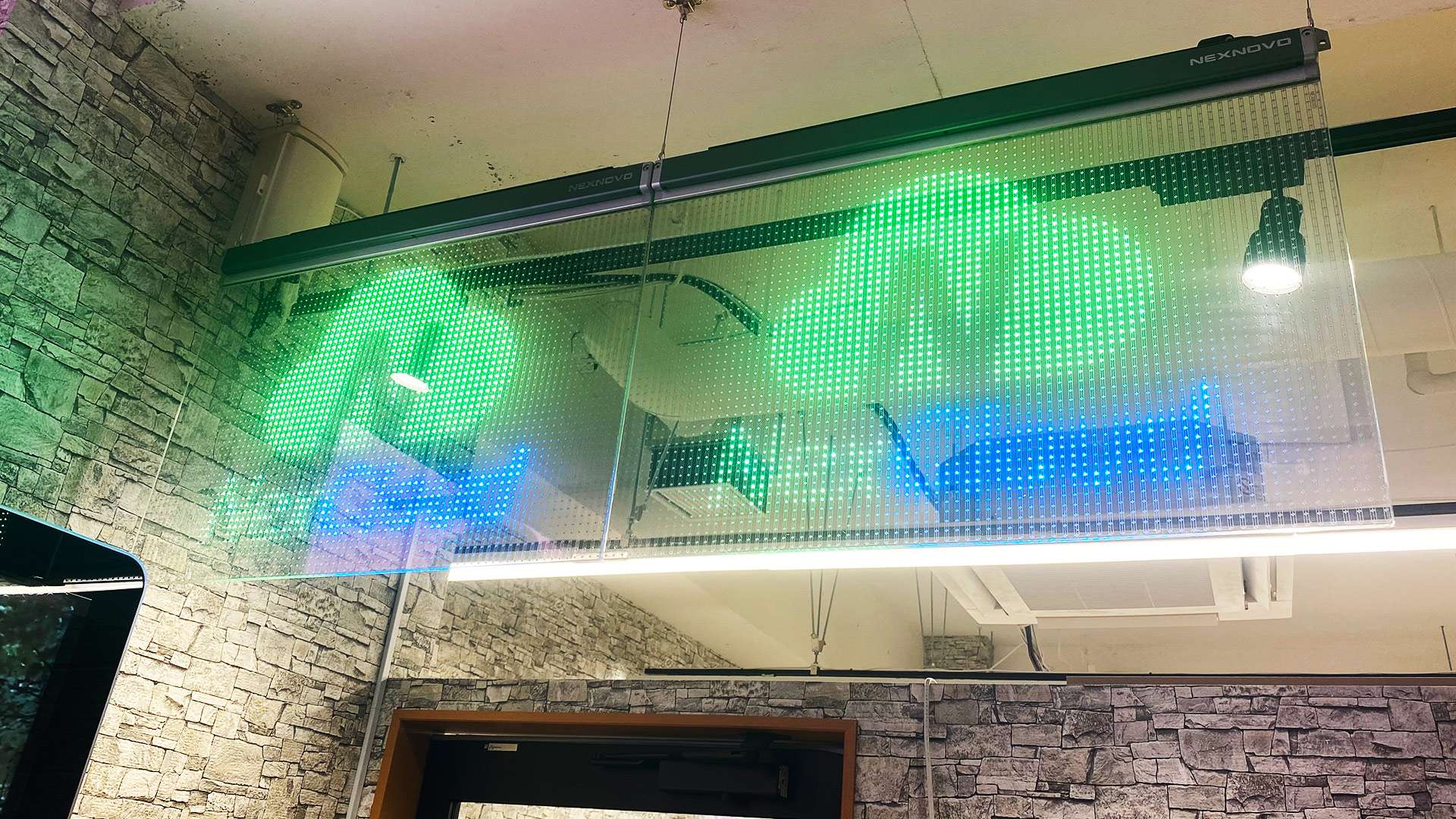 ガラスビジョン